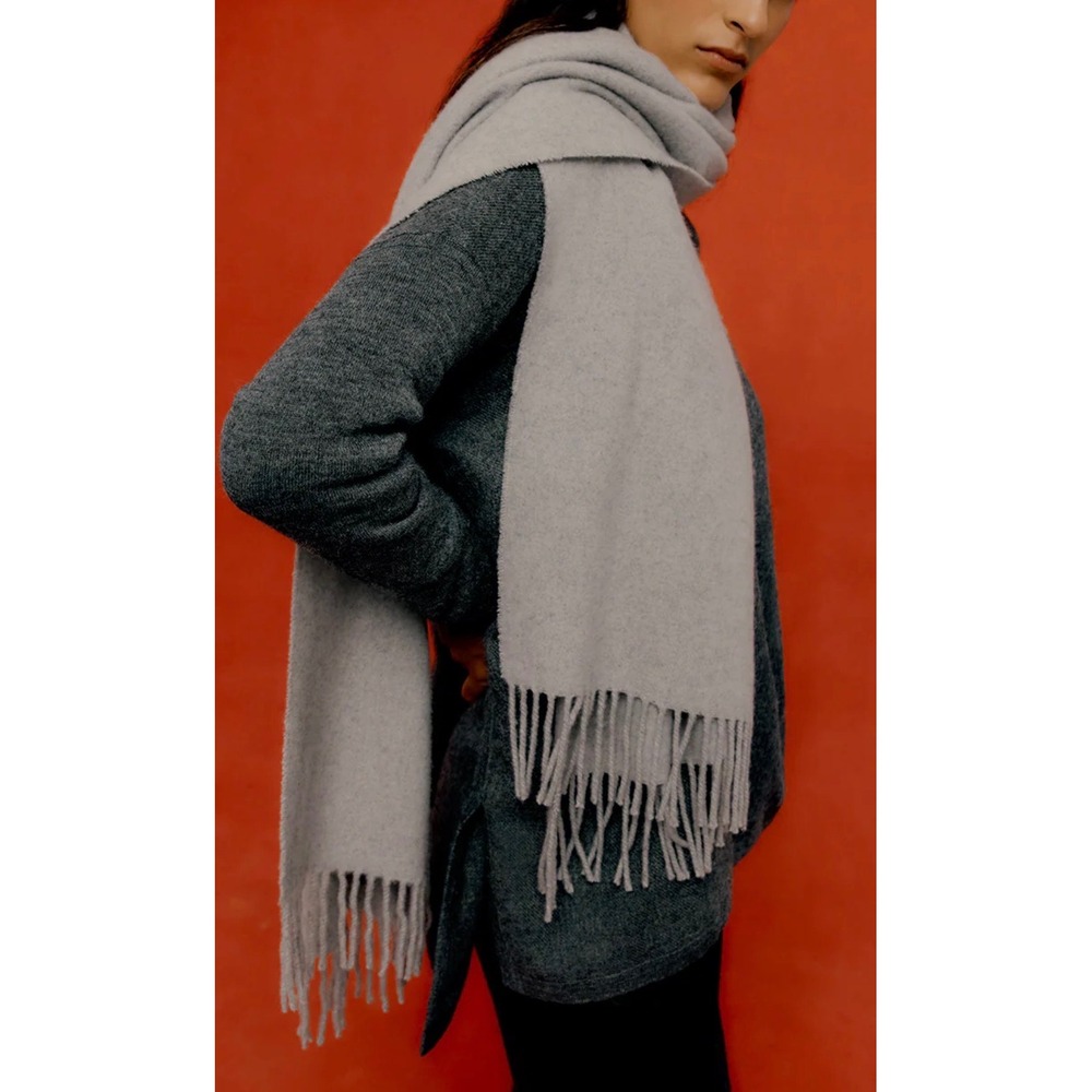 Cuyana Recycled Cashmere Scarf Light Grey Fringe 10040924-050-000 NWT‎